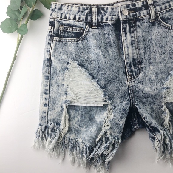 Uniq by Litz Acid Wash Distressed Shorts Sz M - Picture 3 of 7